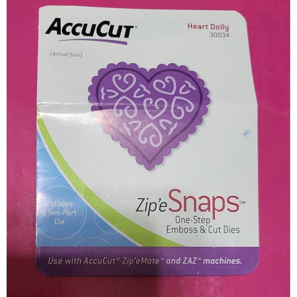 Accucut Wafer Thin Heart Die Set